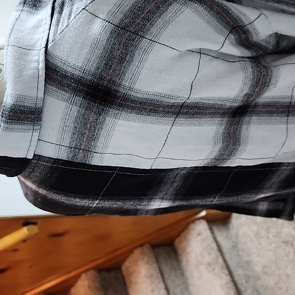 Colorblock Flannel - Picture 2 of 2